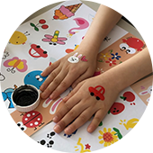 아트앤하트 축하의 페이스페인팅